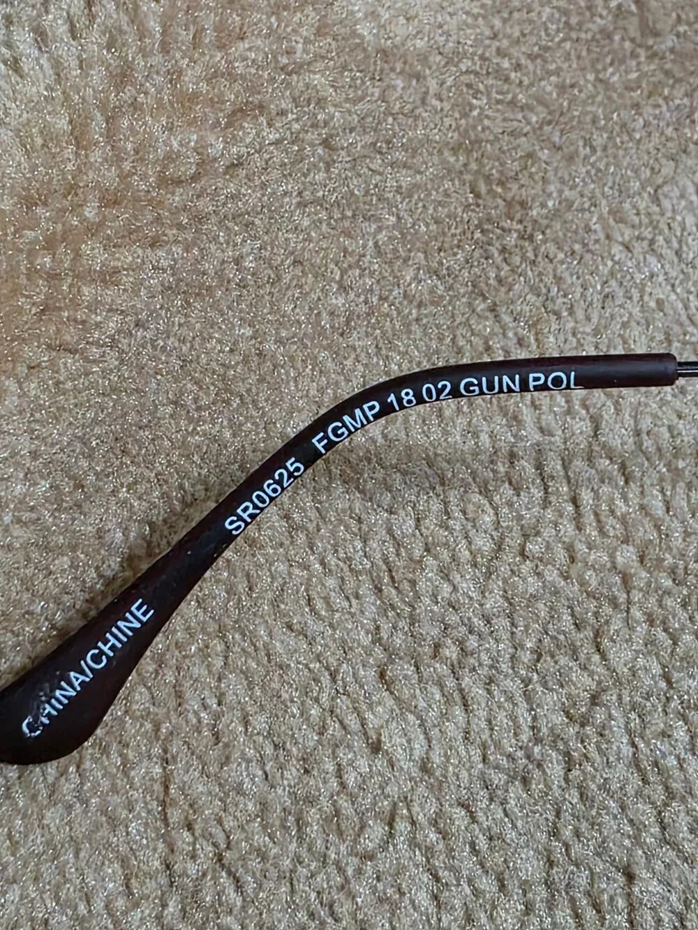 Foster Grant Polarized Sunglasses Brown Lenses Gunmetal Frame